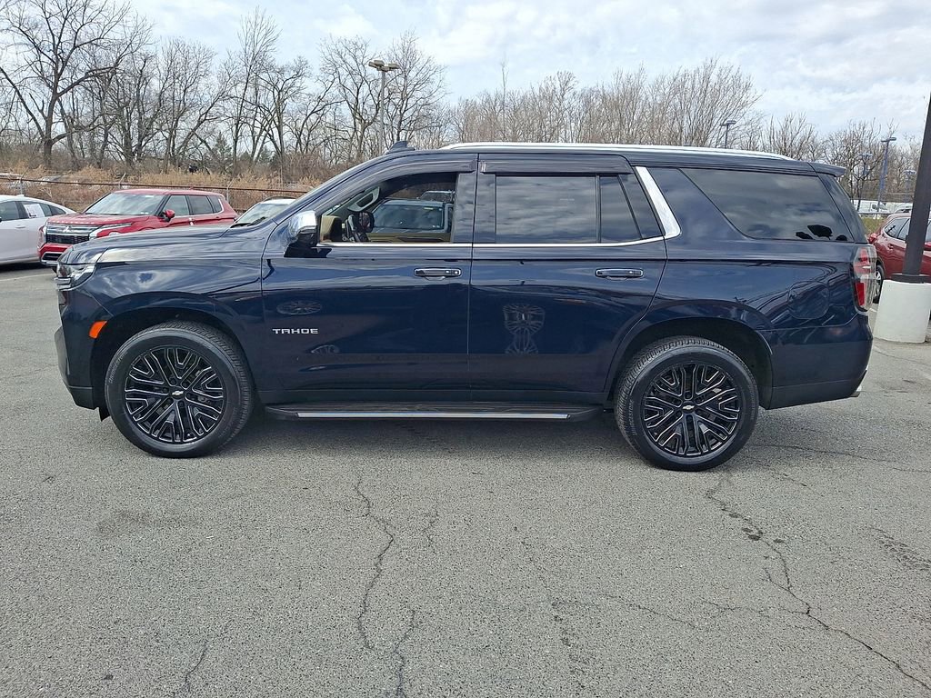 Used 2021 Chevrolet Tahoe Premier w/ Premium Package AWD/4WD image 9