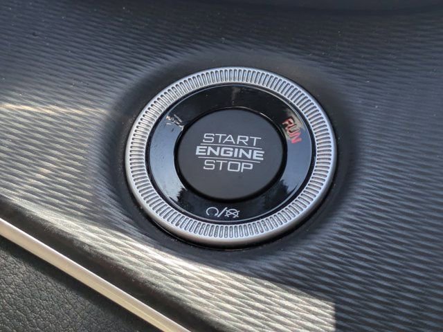 Used 2023 Jeep Grand Cherokee L Laredo image 26