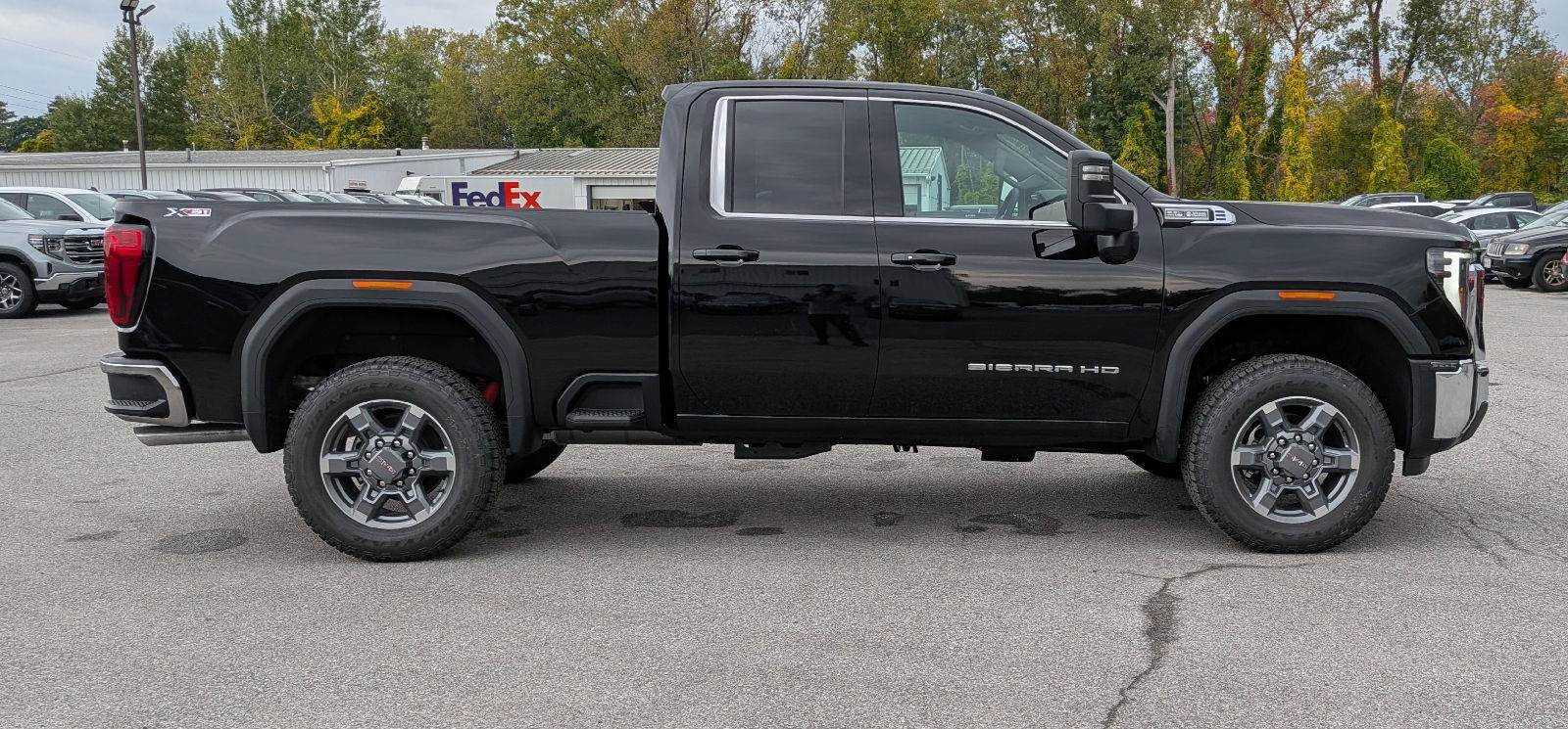 New 2026 GMC Sierra 2500 SLE w/ SLE Value Package; AWD/4WD image 6