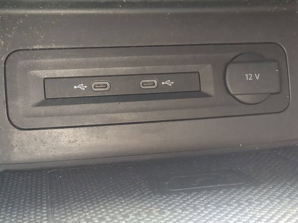 Used 2021 Volkswagen Atlas SE w/ Towing Package FWD image 25