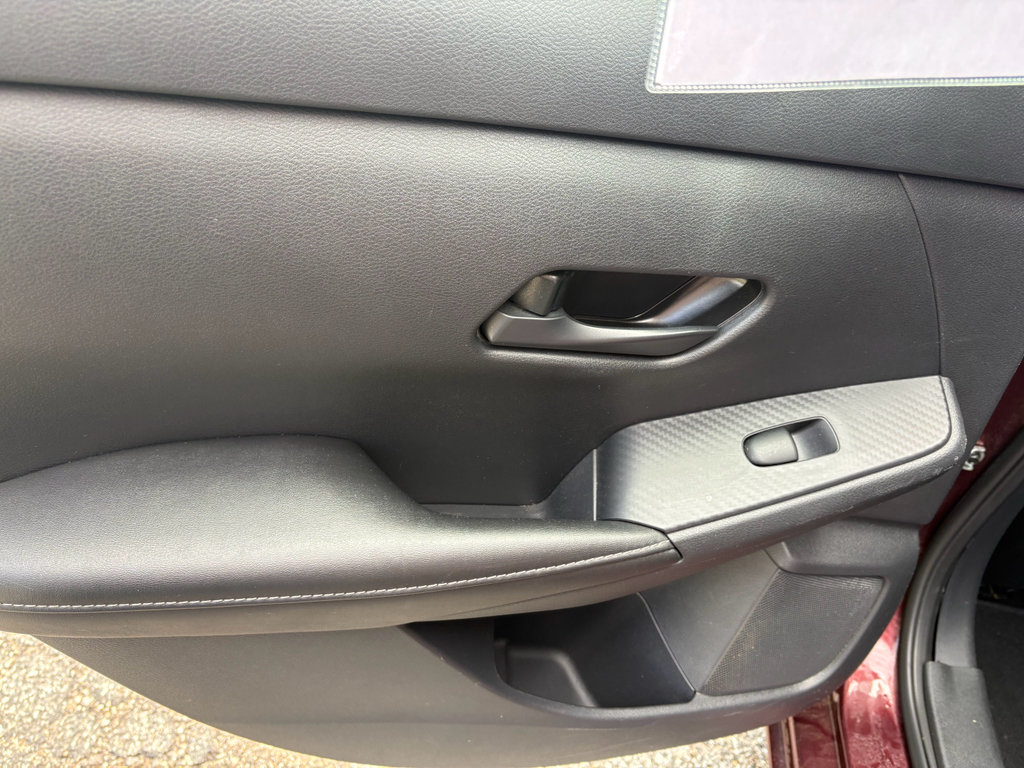 Used 2024 Nissan Sentra SV FWD image 20