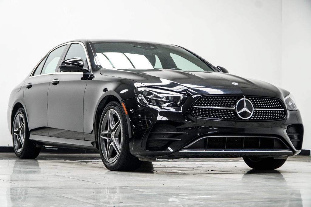 Used 2023 Mercedes-Benz E 350 4MATIC Sedan image 4