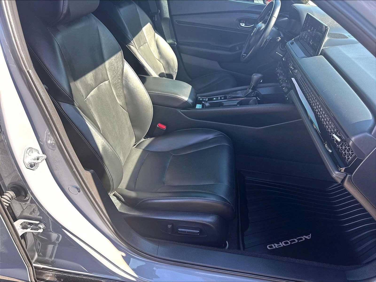 Used 2024 Honda Accord Sport image 10