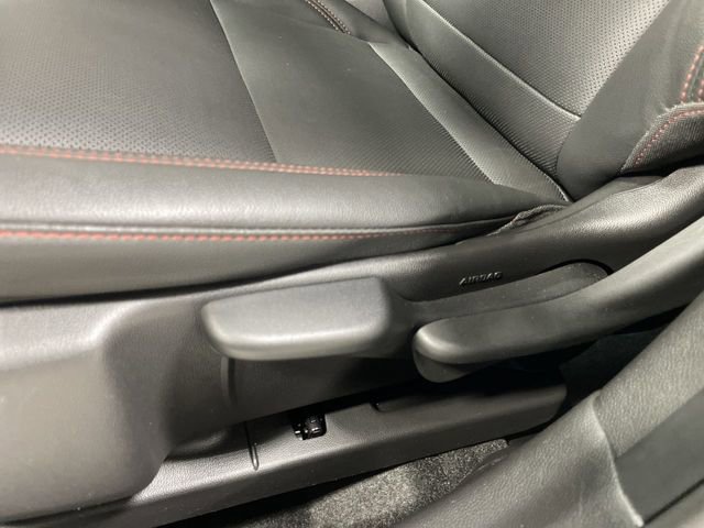 Used 2024 Chevrolet Trax RS w/ Sunroof Package image 12