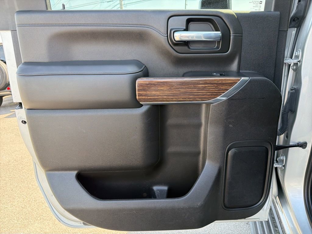 Used 2023 Chevrolet Silverado 3500 High Country image 23