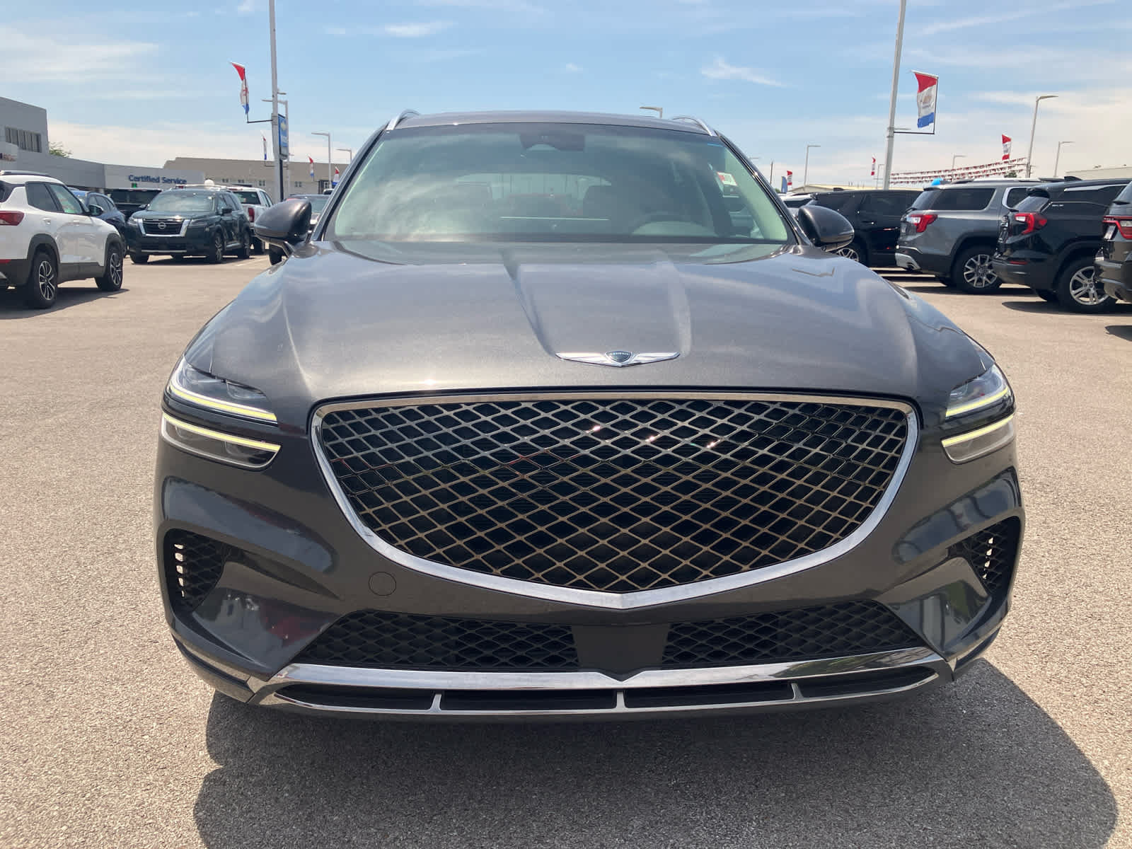 Used 2023 Genesis GV70 2.5T w/ Select Package AWD/4WD image 2