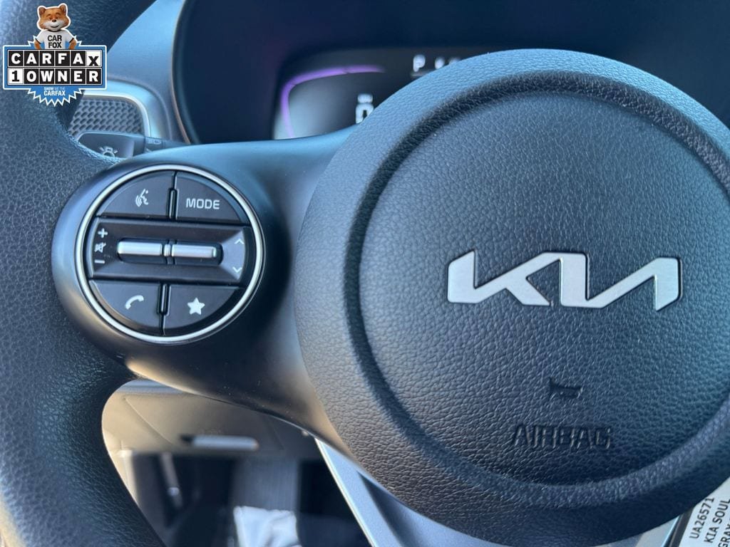 Certified 2025 Kia Soul LX w/ LX Technology Package FWD image 25