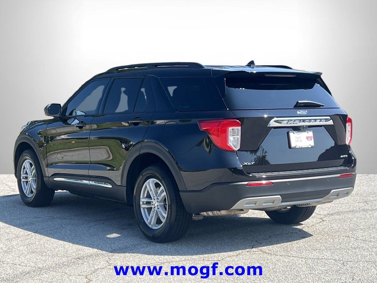 Used 2022 Ford Explorer XLT w/ Equipment Group 202A AWD/4WD video 2
