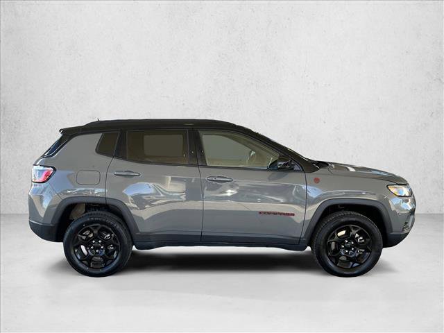 Used 2024 Jeep Compass Trailhawk image 4