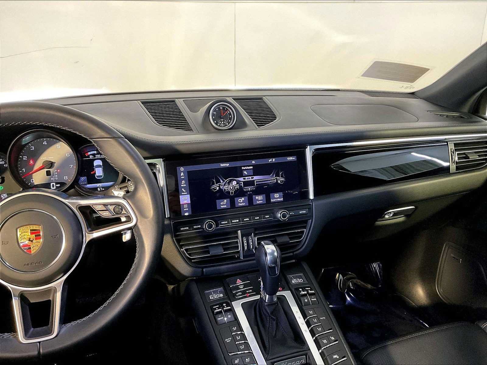 Certified 2021 Porsche Macan S AWD/4WD image 16