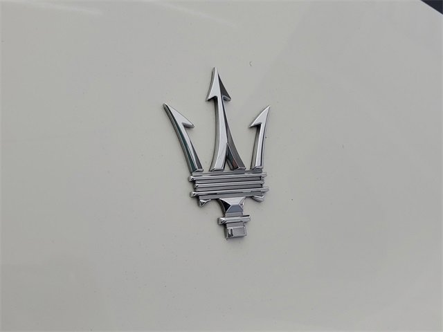 Used 2022 Maserati Levante GT image 13