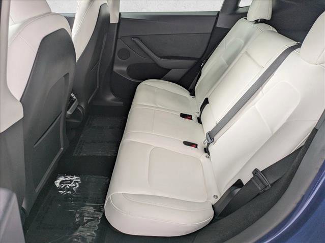 Used 2023 Tesla Model Y Long Range image 18
