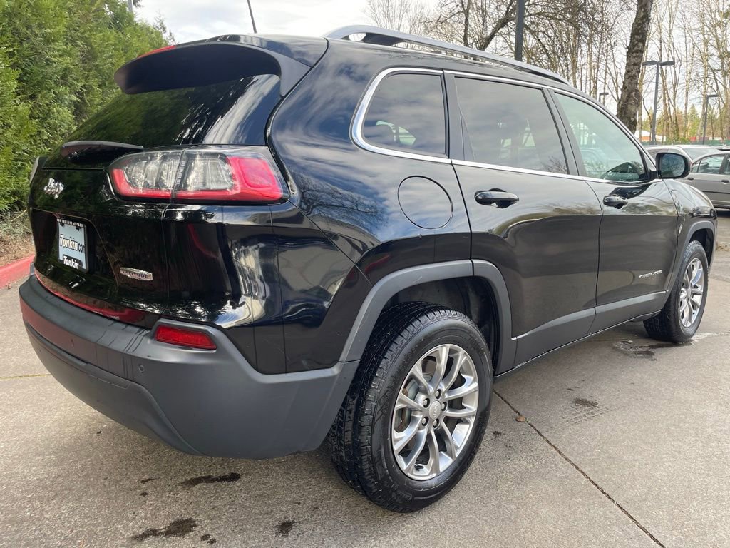 Used 2019 Jeep Cherokee Latitude Plus w/ Comfort/Convenience Group image 4