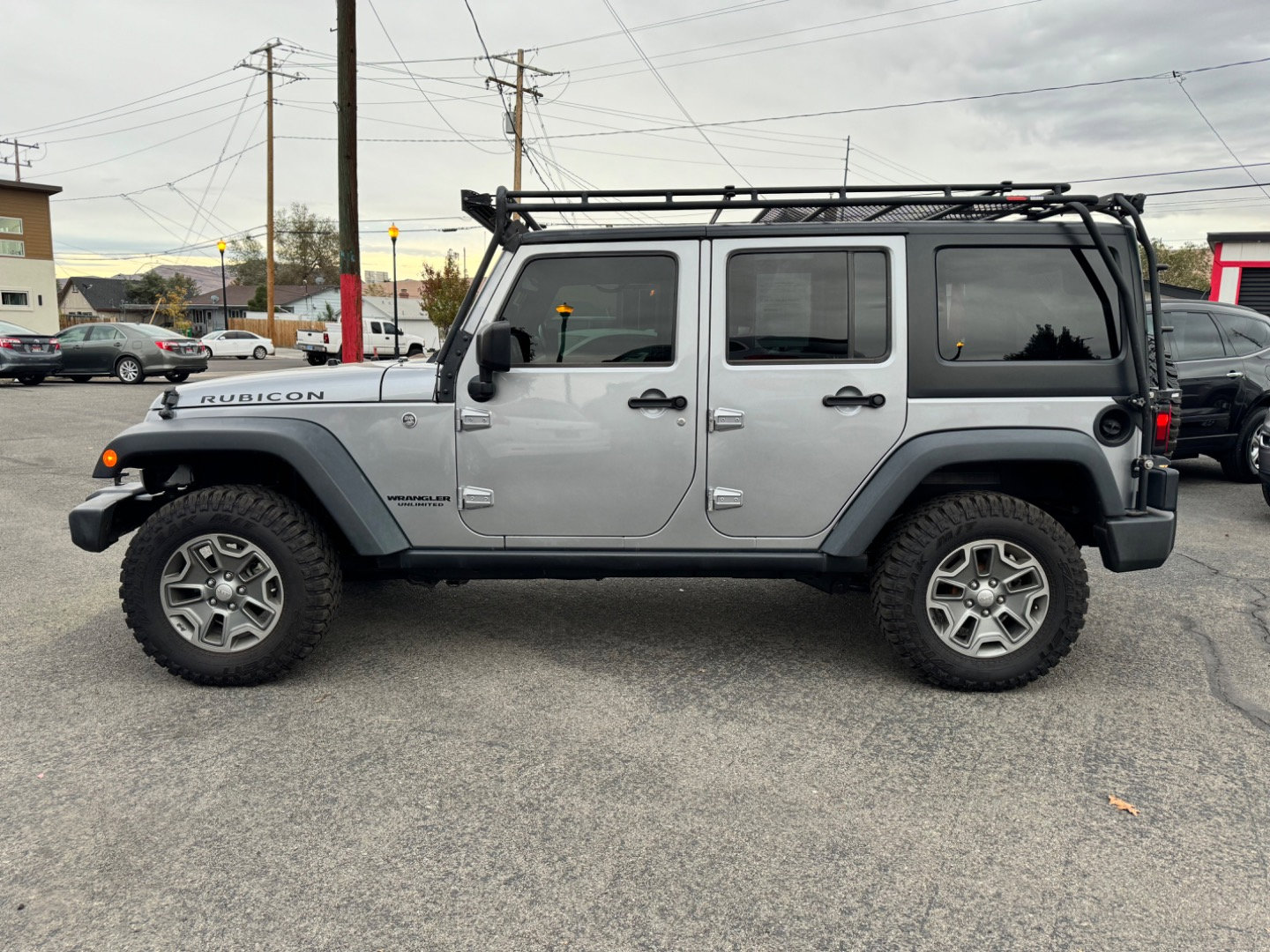 Used 2017 Jeep Wrangler Unlimited Rubicon w/ Connectivity Group AWD/4WD image 6