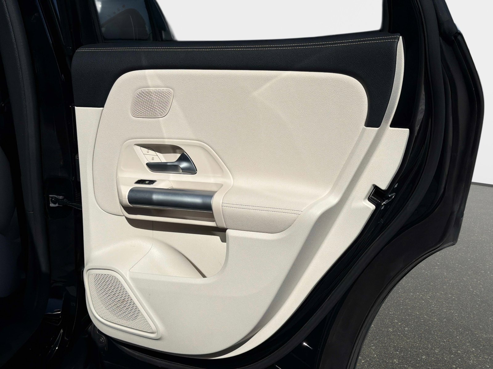 Used 2025 Mercedes-Benz GLA 250 4MATIC image 24