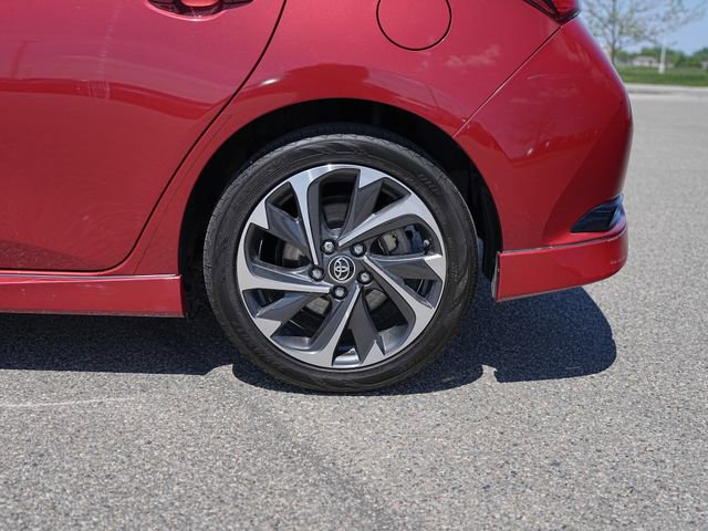 Used 2018 Toyota Corolla iM FWD image 12