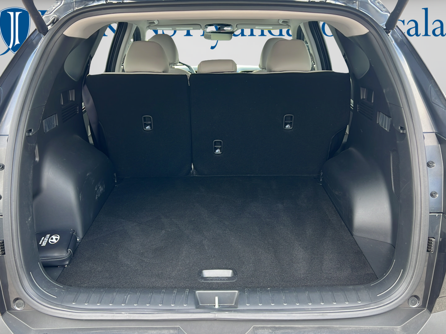 Certified 2023 Hyundai Tucson Limited FWD image 9
