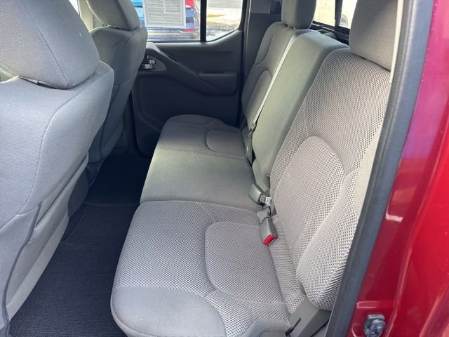 Used 2019 Nissan Frontier SV image 18