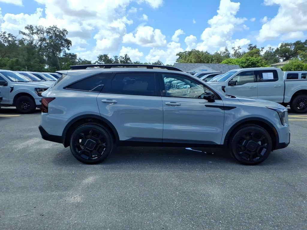 Used 2025 Kia Sorento SX AWD/4WD image 8