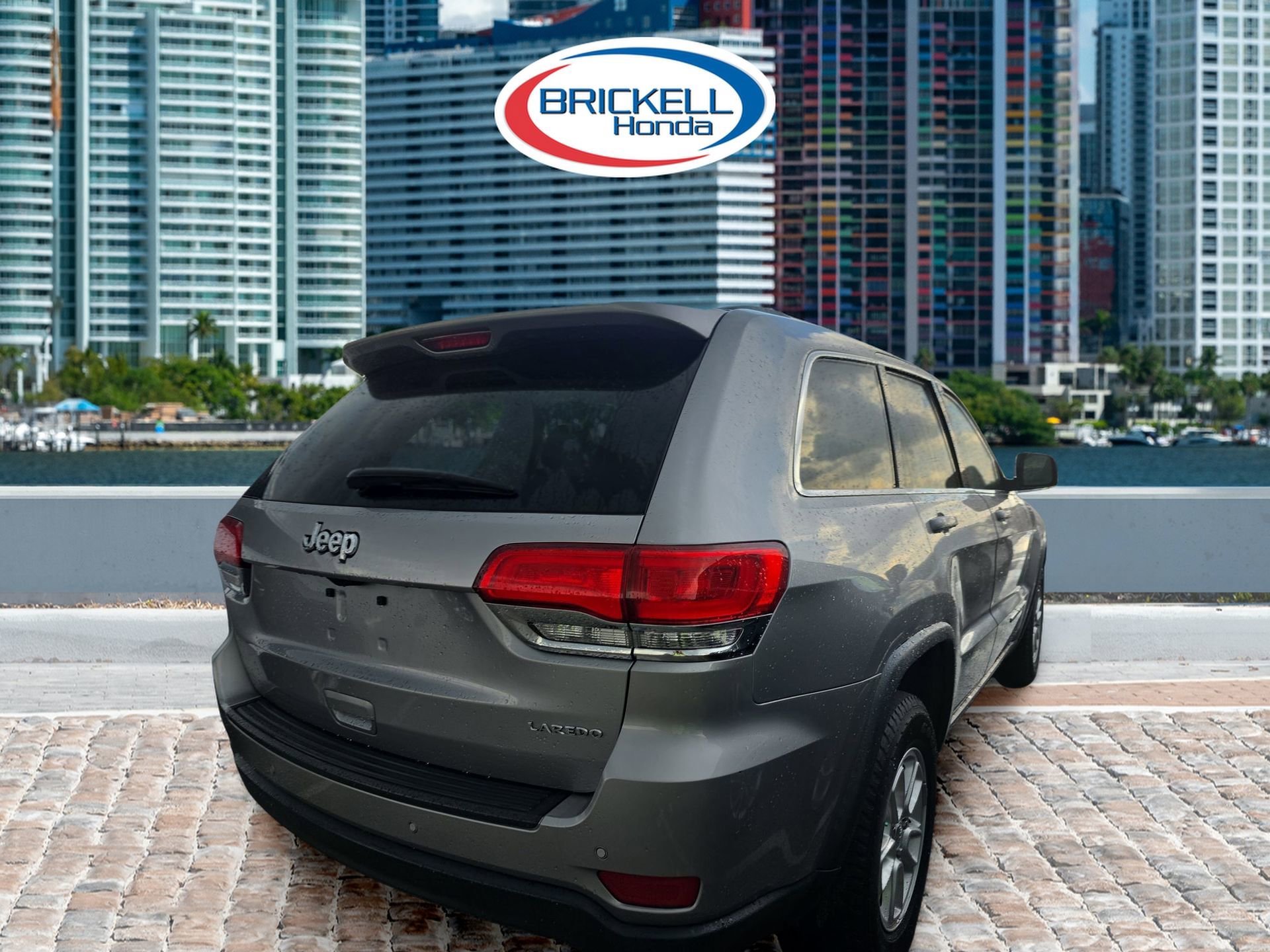 Used 2019 Jeep Grand Cherokee Laredo image 13