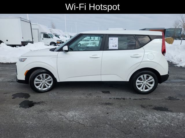 Used 2021 Kia Soul LX image 4