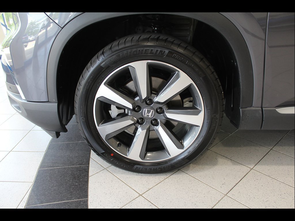 Certified 2023 Honda Pilot Elite image 9