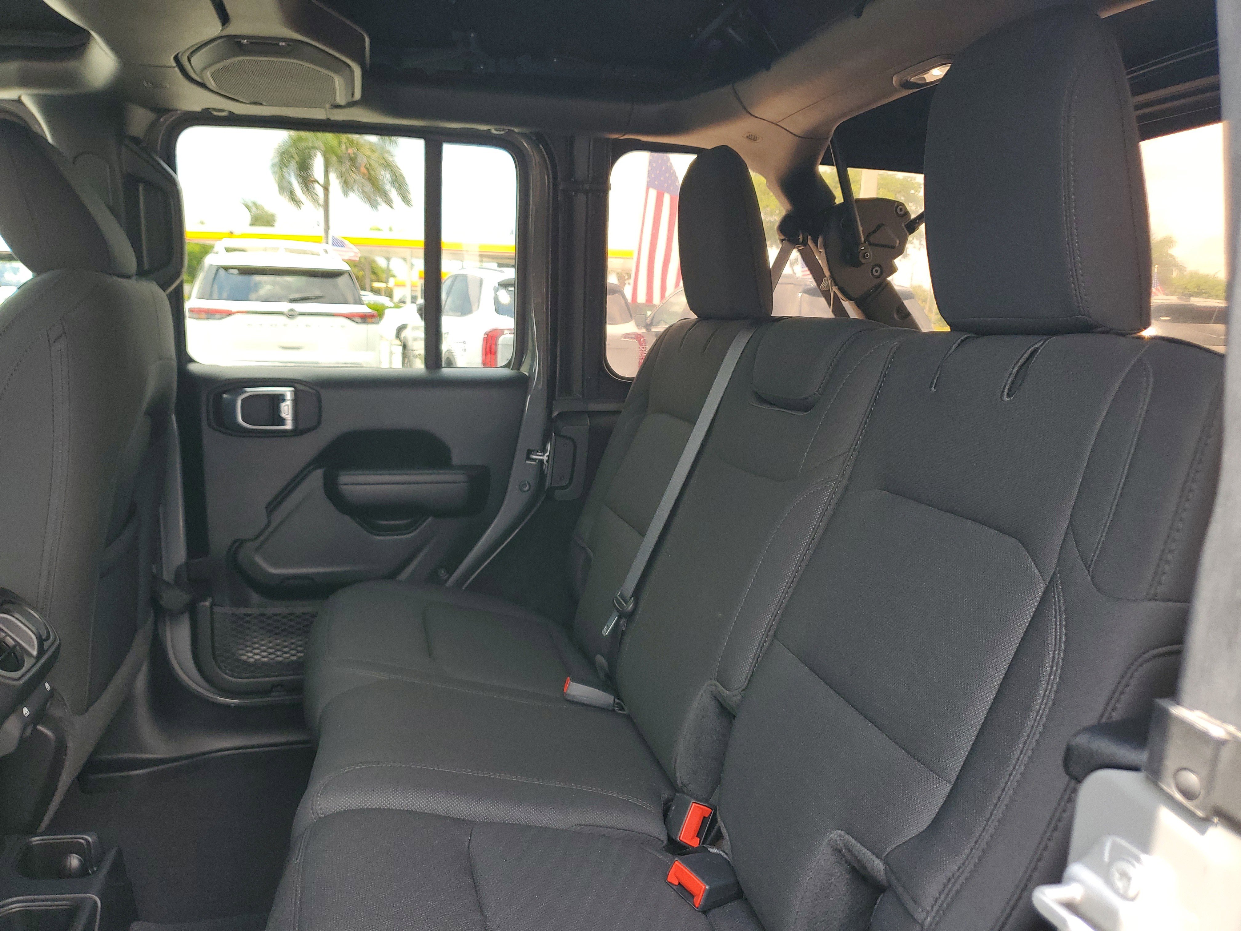 Used 2021 Jeep Wrangler Unlimited Sport image 12