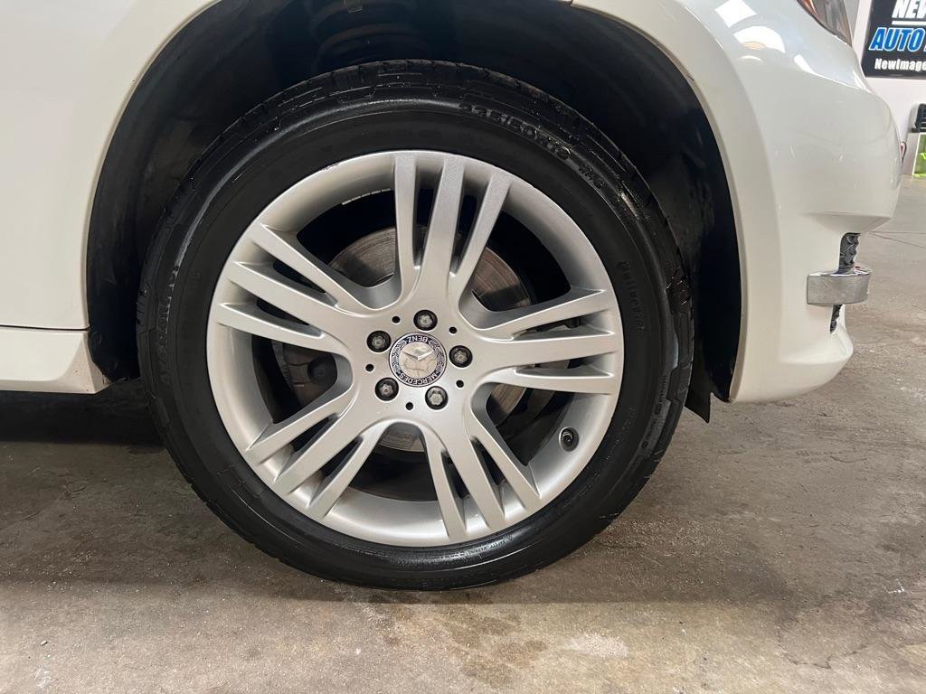 Used 2015 Mercedes-Benz GLK 350 2WD image 17