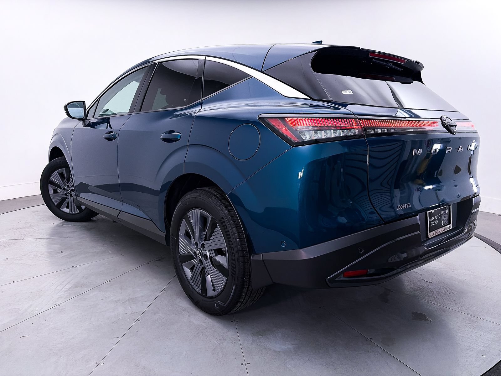 Used 2025 Nissan Murano SL w/ Cargo Package AWD/4WD image 2