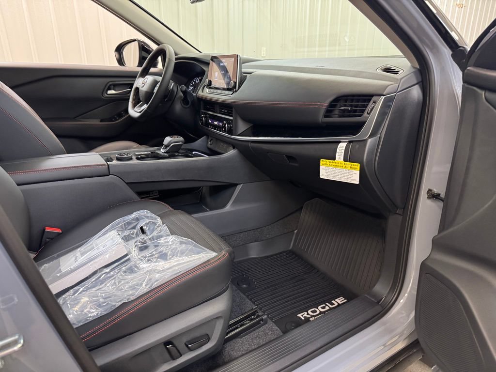 New 2026 Nissan Rogue SV w/ Rock Creek Premium Package AWD/4WD image 27