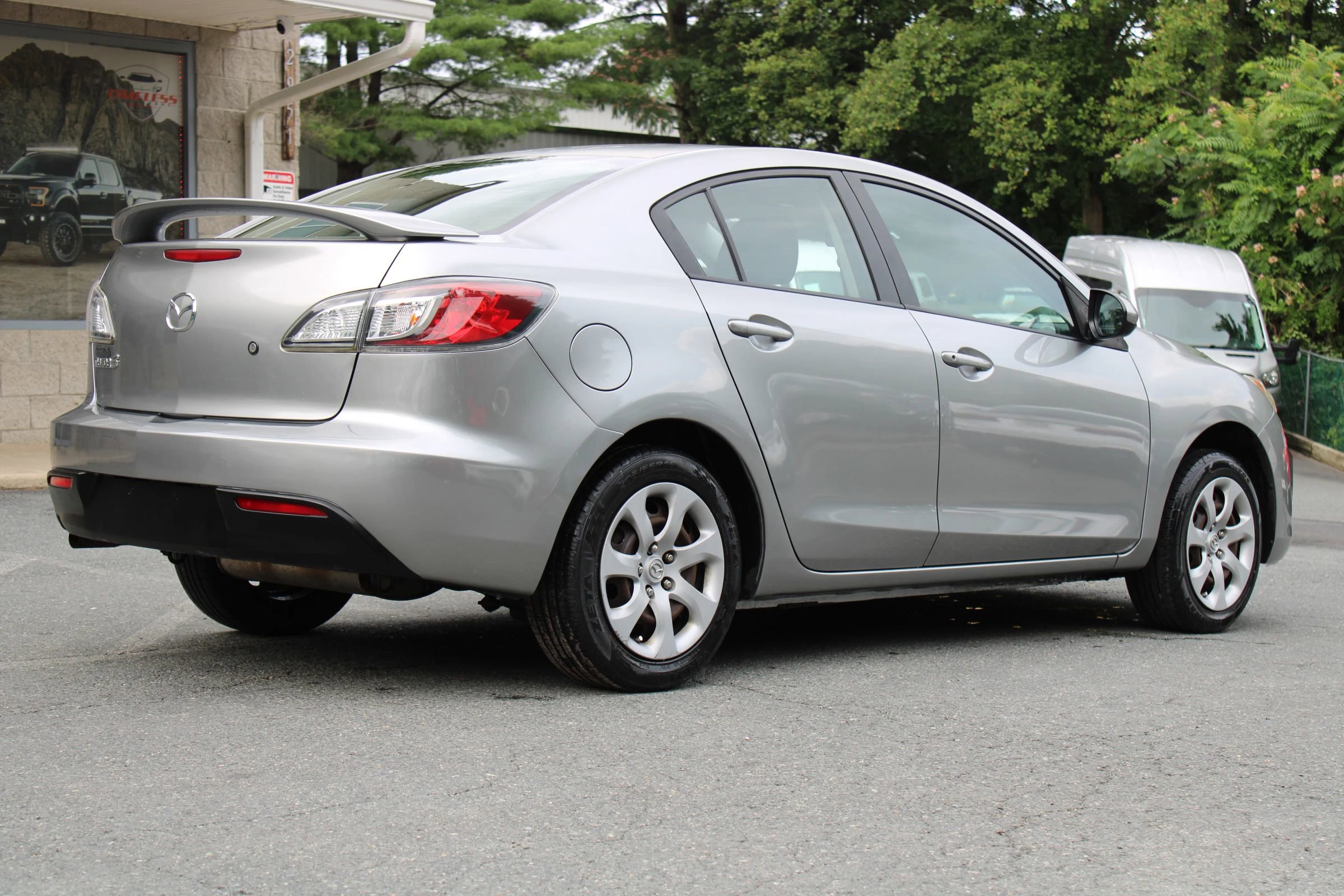 Used 2010 MAZDA MAZDA3 i Sport image 7