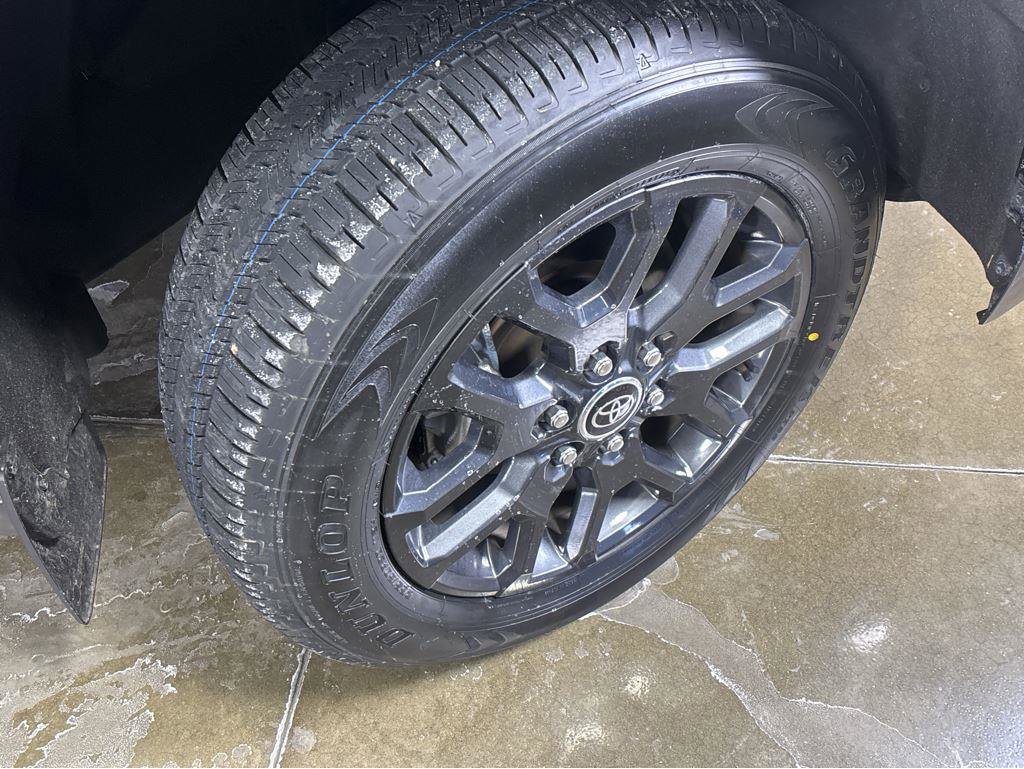 Used 2023 Toyota Tundra Platinum image 9