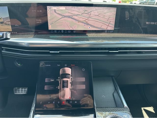 New 2026 Cadillac Escalade V w/ LPO, ONYX Package AWD/4WD image 29