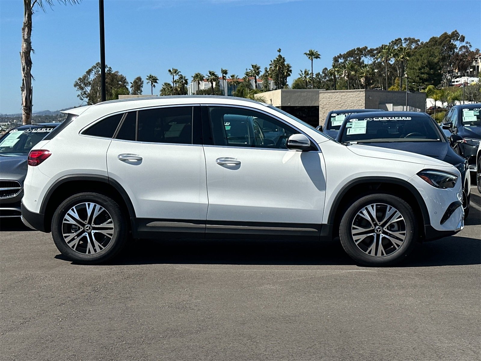 New 2025 Mercedes-Benz GLA 250 image 2