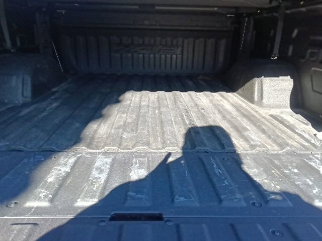 Used 2023 Chevrolet Silverado 1500 ZR2 w/ Technology Package image 28