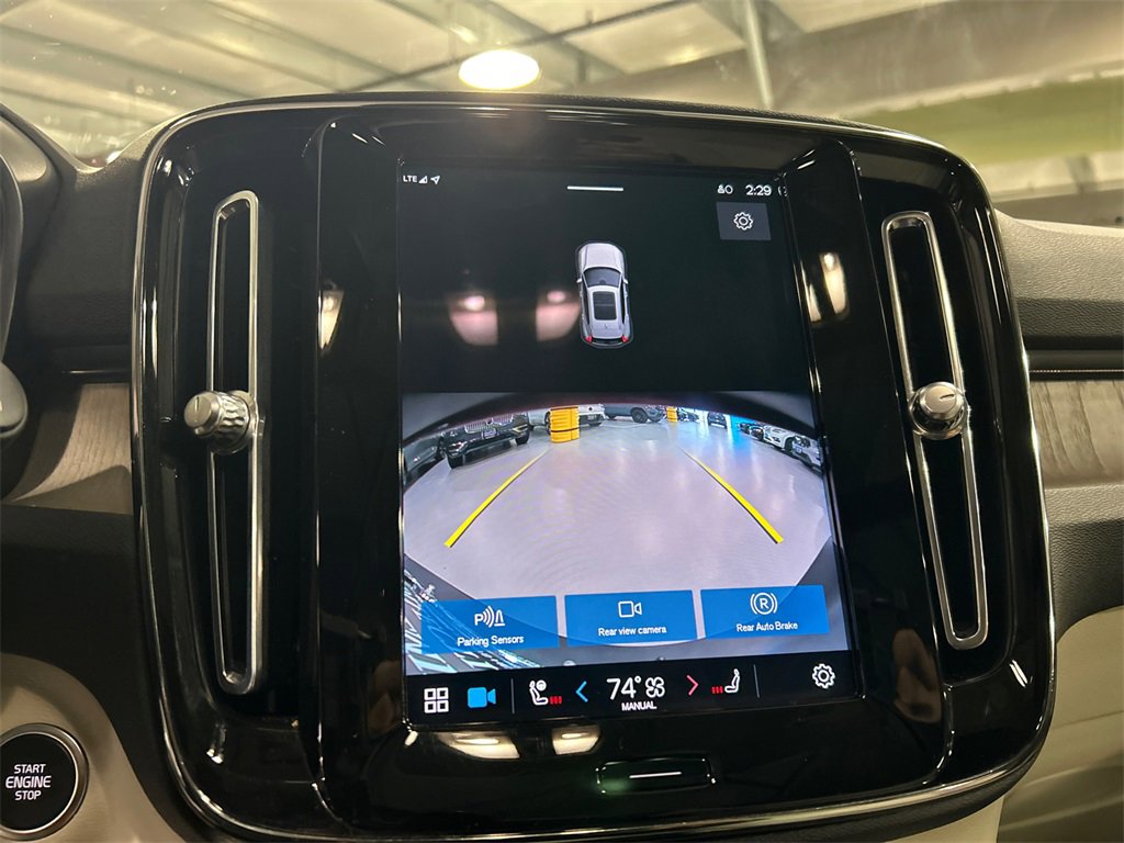 Certified 2023 Volvo XC40 B5 Plus w/ Climate Package image 17