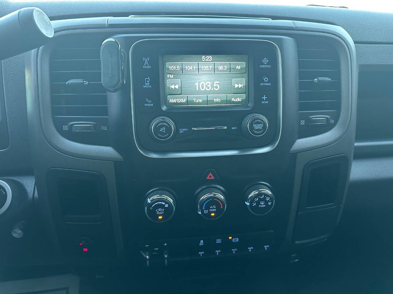 Used 2016 RAM 2500 Tradesman w/ Chrome Appearance Group image 20