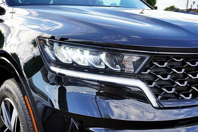 Used 2021 Kia Sorento S FWD image 11