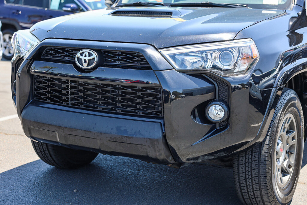 Used 2019 Toyota 4Runner TRD Off-Road Premium AWD/4WD image 19