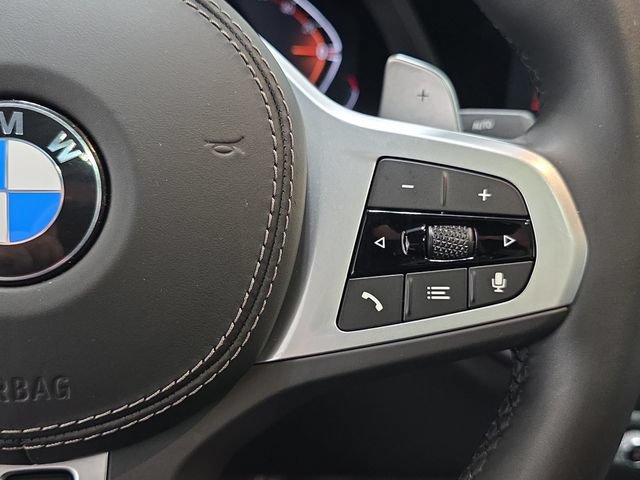 Used 2022 BMW X6 xDrive40i w/ M Sport Package AWD/4WD image 17