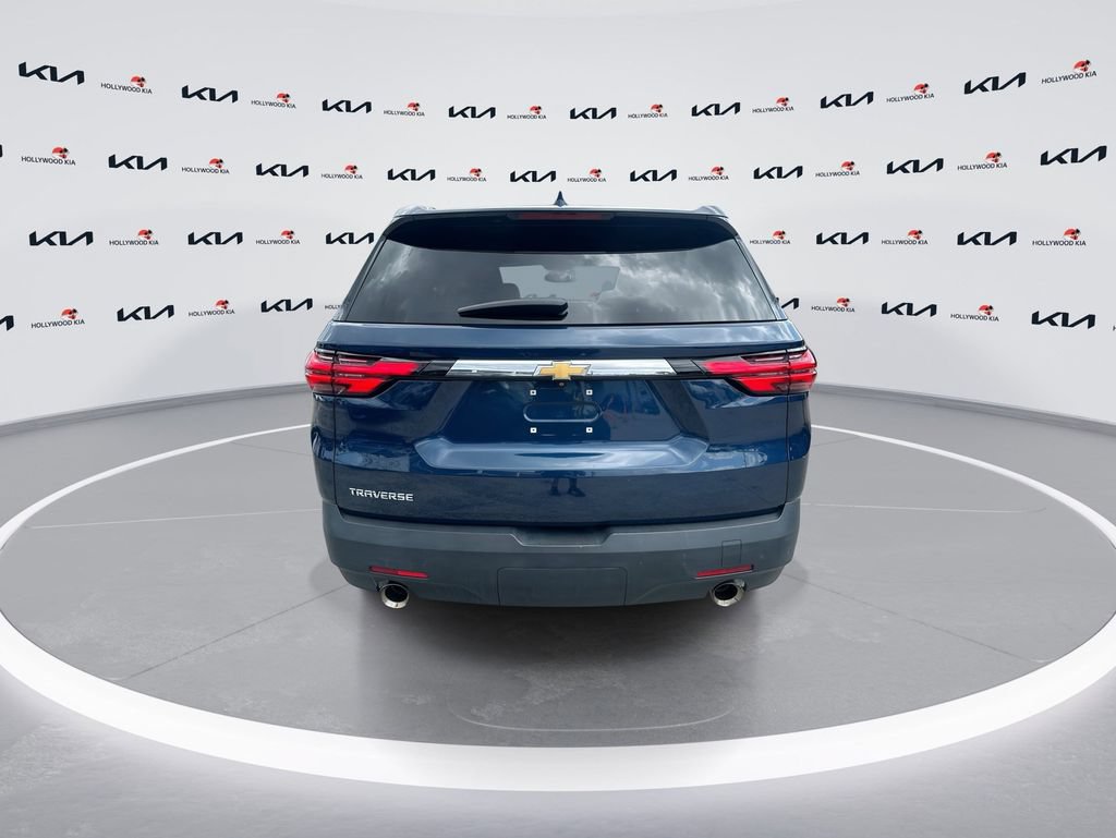 Used 2022 Chevrolet Traverse LS FWD image 7