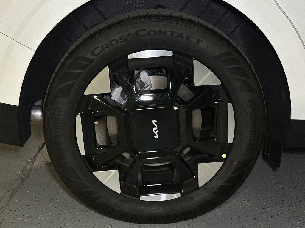 New 2026 Kia Carnival EX FWD image 8