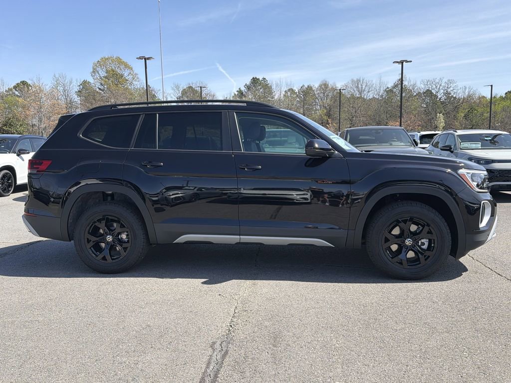 New 2026 Volkswagen Atlas Peak Edition image 6