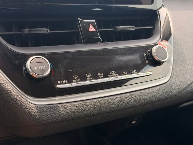 Used 2024 Toyota Corolla LE FWD image 33