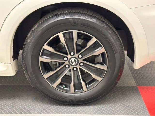 Used 2019 Nissan Armada Platinum image 28