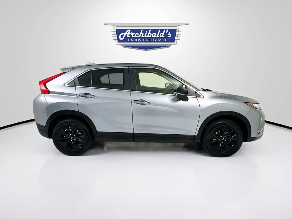Used 2020 Mitsubishi Eclipse Cross LE image 9