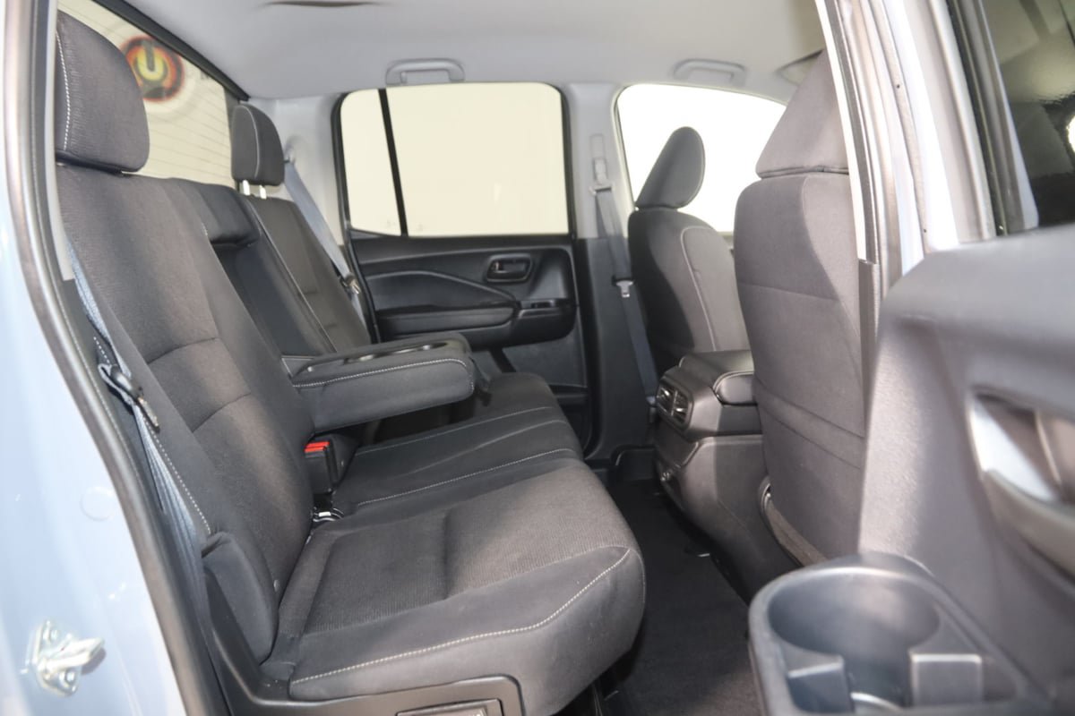 Used 2025 Honda Ridgeline Sport image 12