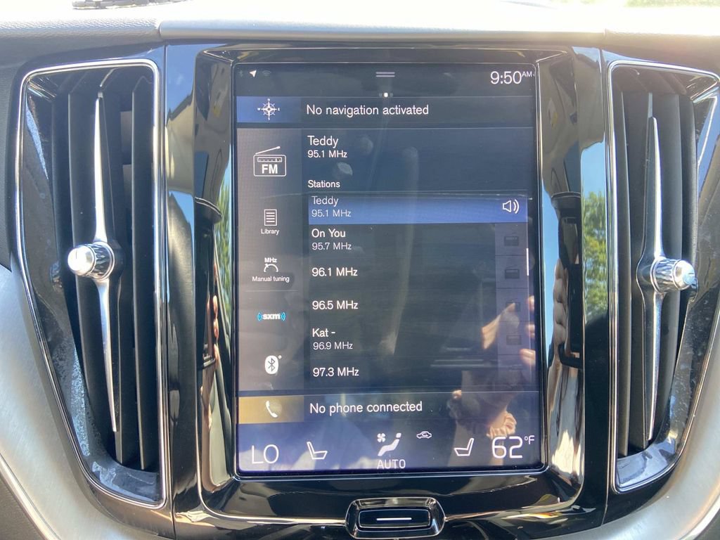 Used 2019 Volvo XC60 T6 Momentum w/ Premium Package AWD/4WD image 37