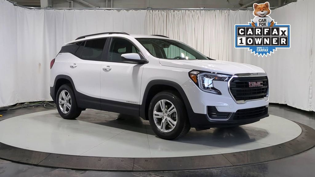 Used 2022 GMC Terrain SLE w/ Driver Convenience Package image 2