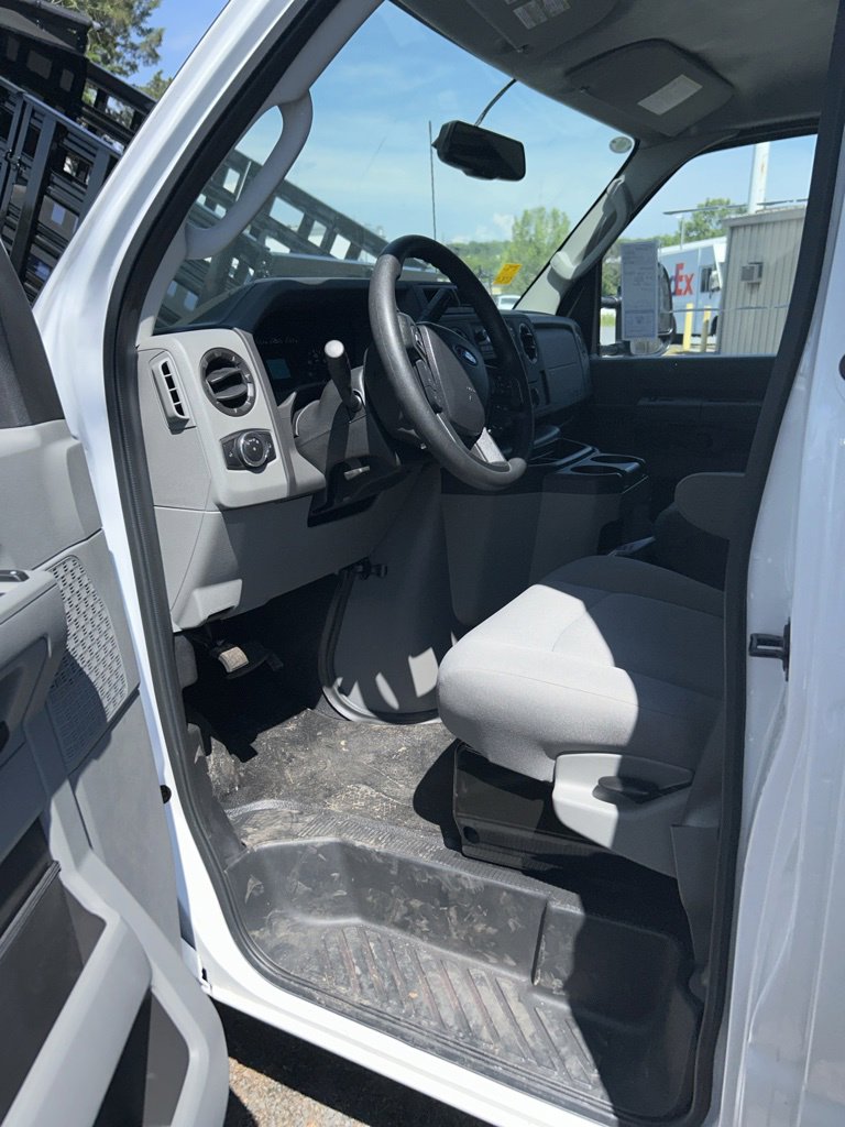 New 2024 Ford E-450 and Econoline 450 Super Duty w/ Power Windows & Locks Group image 22